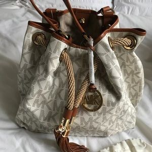 Michael Kors purse